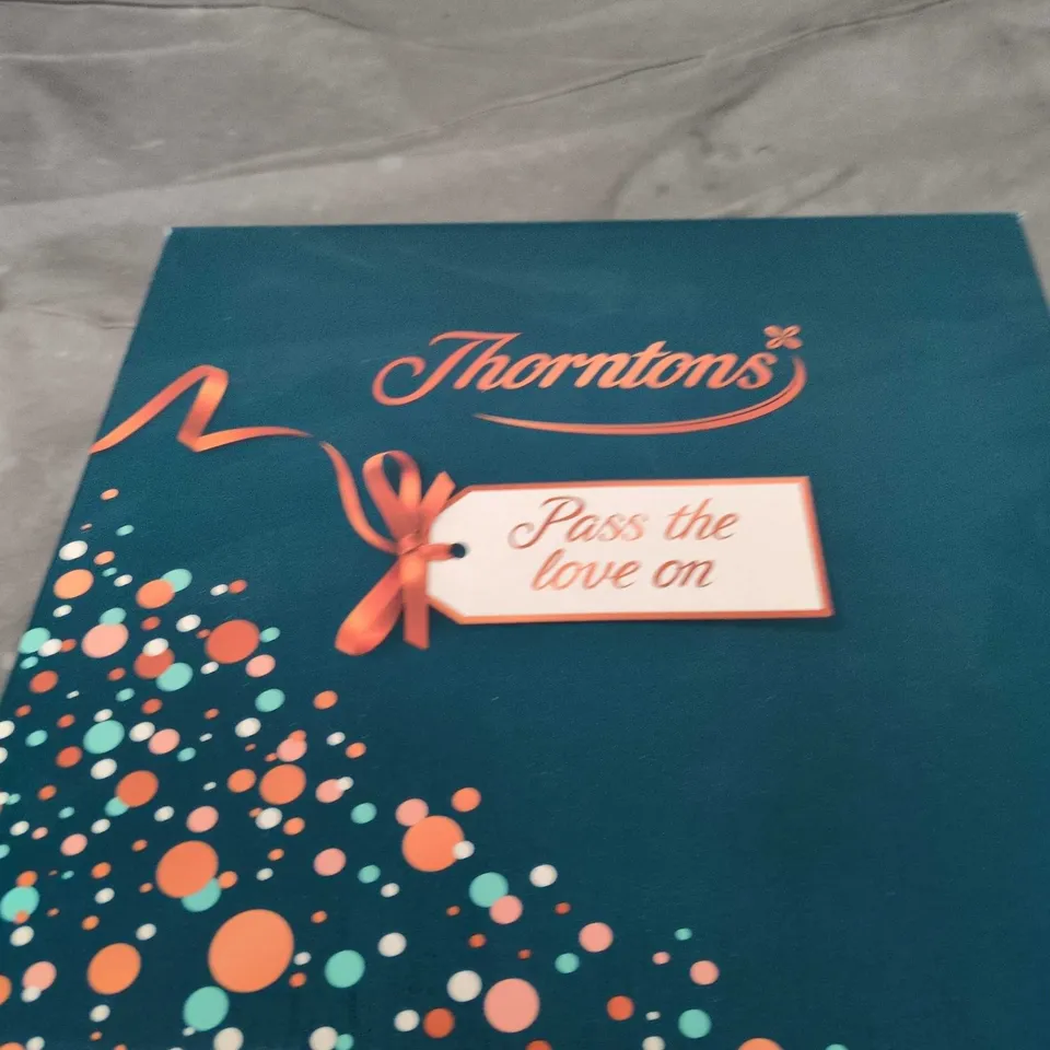 THORNTONS ASSORTED CHOCOLATE AND FUDGE GIFT BOX