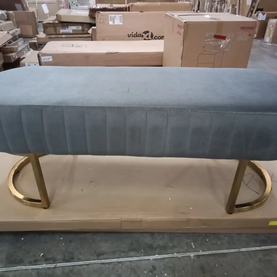 GREY FABRIC BENCH ON GOLD BASE