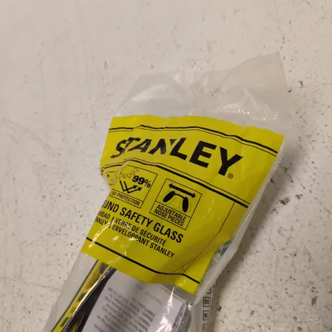 STANLEY WRAPAROUND SAFETY GLASSES – ADJUSTABLE NOSE PIECES, UV PROTECTION