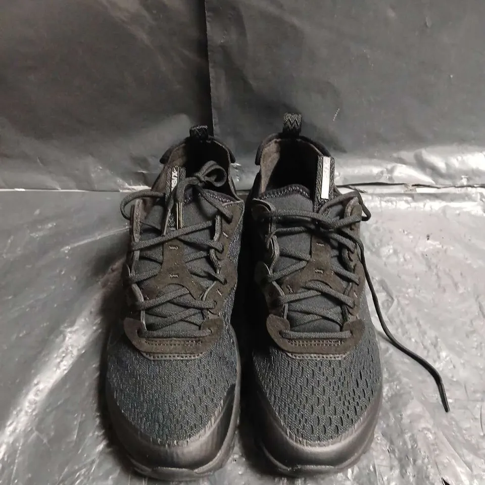 BOXED PAIR OF MESH NIKE TRAINERS - UK SIZE UNSPECIFIED