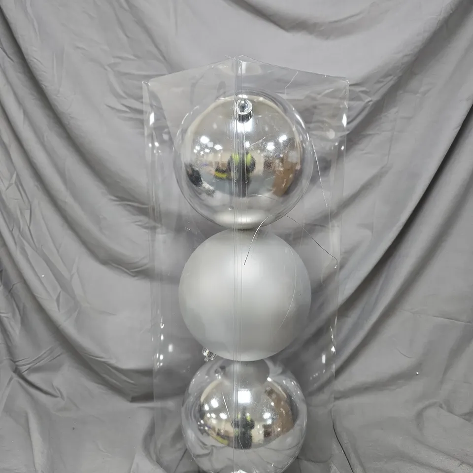 SET OF 3 JUMBO BAUBLES 20CM SILVER