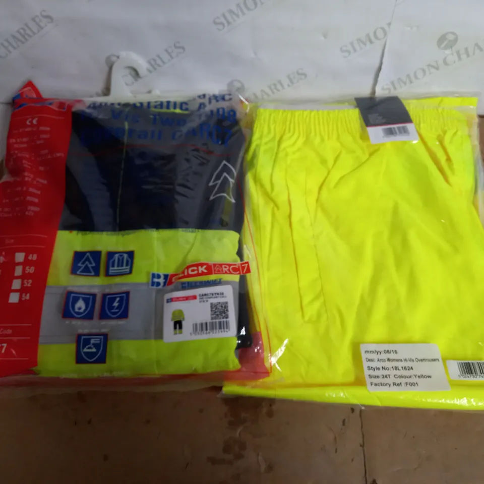 HI-VIS SAFETY WORKWEAR APPROX. 12 ITEMS 
