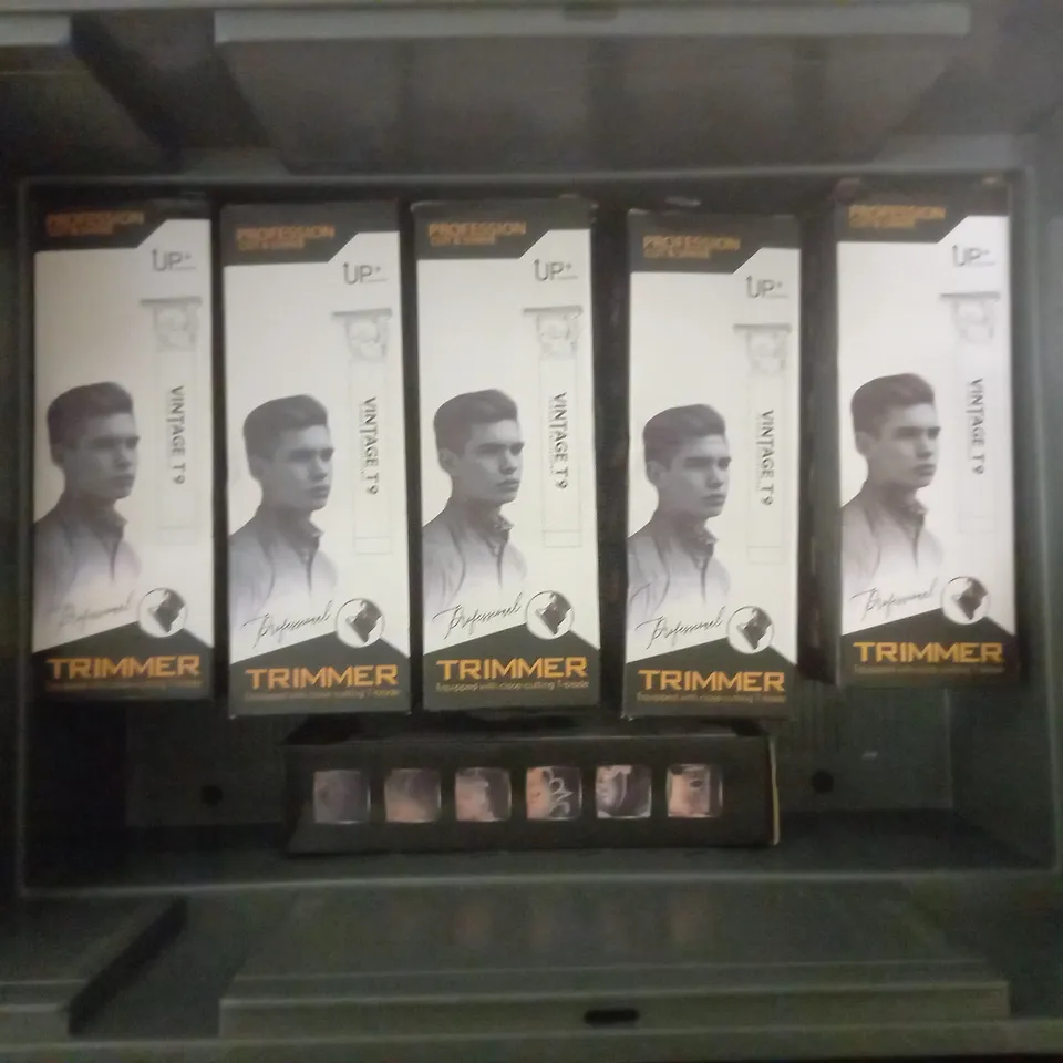 LOT OF 11 VINTAGE T9 PROFESSIONAL TRIMMER