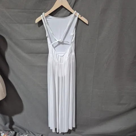DNA DANCE LAB WHITE BACKLESS DRESS – WOMEN'S DANCE COSTUME SIZE SMALL