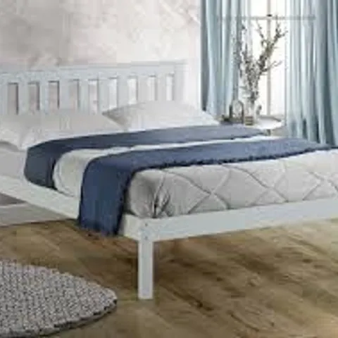 BOXED LYNTON BED FRAME - WHITE // SIZE: 6FT SUPERKING (2 BOXES)