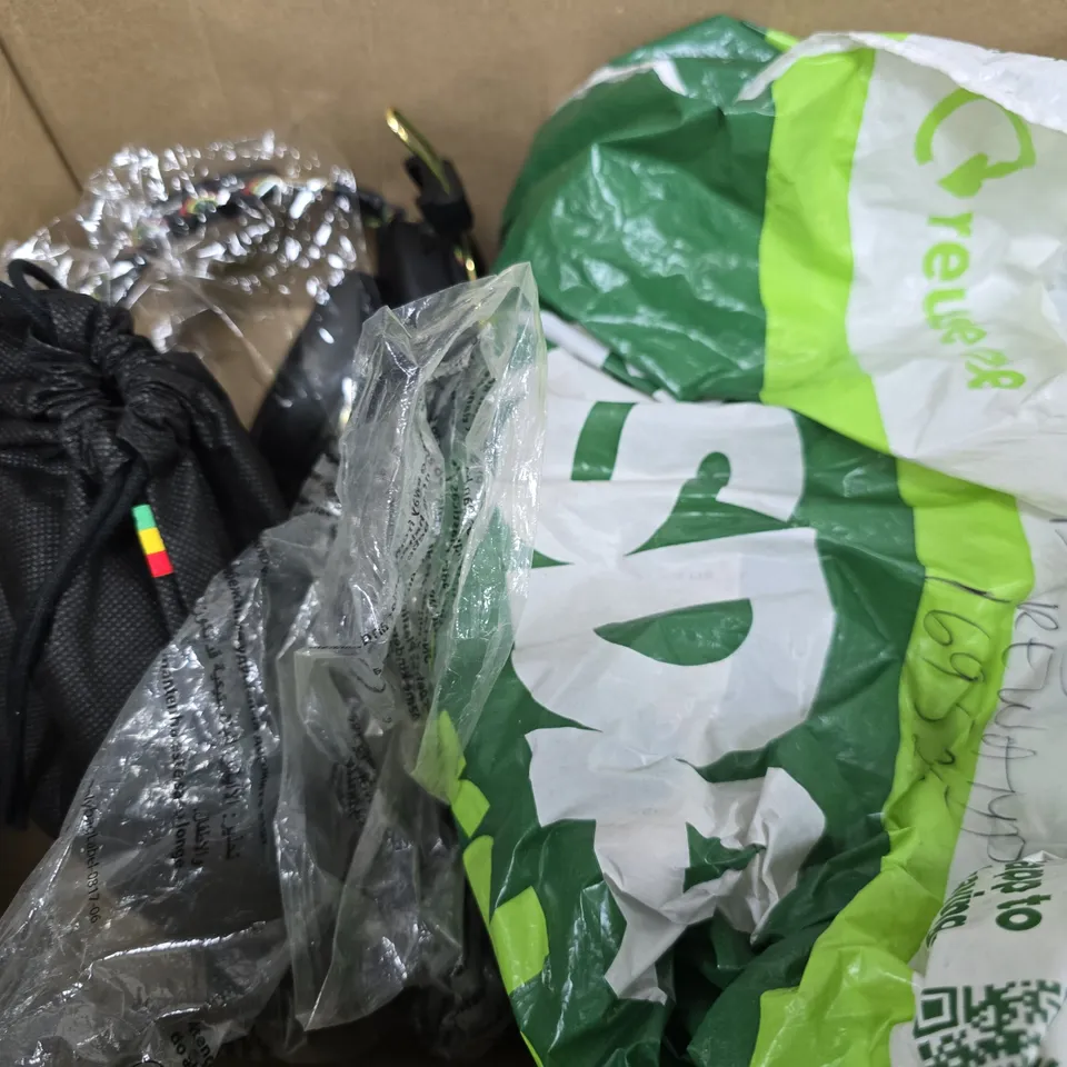 BOX OF APPROXIMATELY 4 ASSORTED ITEMS TO INCLUDE - MARLEY HEADPHONES , REVAMP T0-2000