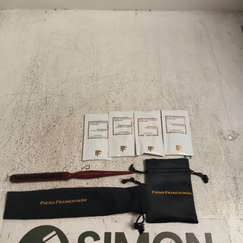 FIONA FRANCHIMON BEAUTY SET – 4 SAMPLE SACHETS + RED HAIR BRUSH & POUCHES