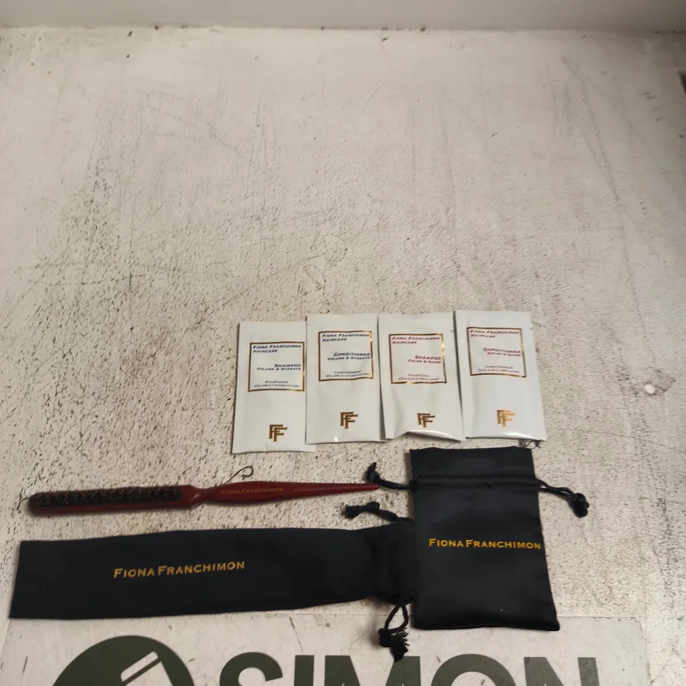 FIONA FRANCHIMON BEAUTY SET – 4 SAMPLE SACHETS + RED HAIR BRUSH & POUCHES