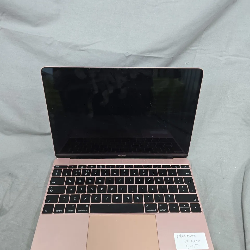 APPLE MACBOOK 12-INCH (2017) – ROSE GOLD