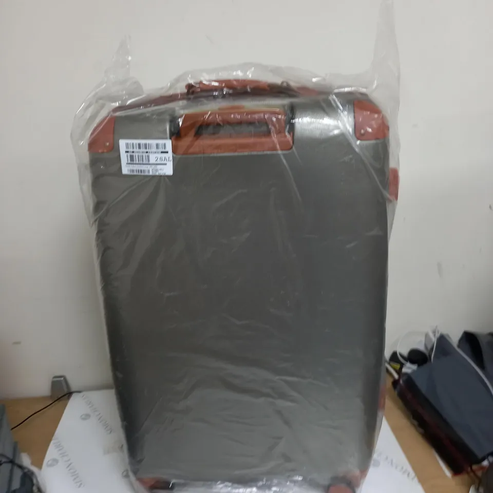 CARNABY 8 WHEEL HARDESHELL LARGE - GREY