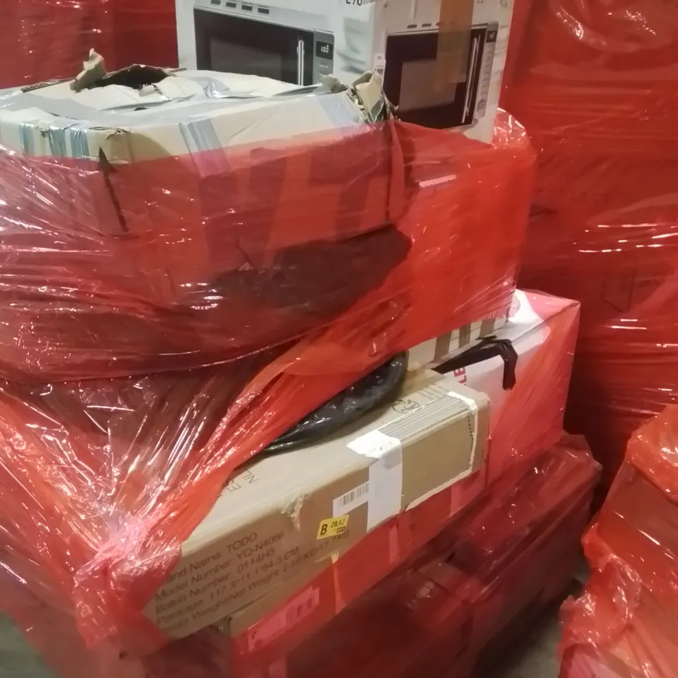 PALLET CONTAINING VARIOUS ASSORTED BOXED HOUSEHOLD ITEMS TO INCLUDE: DIGITAL EXERCISE BOARS, HOME GYM MACHINES AND LOTS MORE UNMARKED BOXED ITEMS 