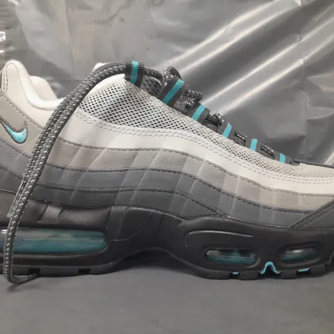 BOXED PAIR OF NIKE AIR MAX 95SHOESIN GREY/CYAN UK SIZE 7