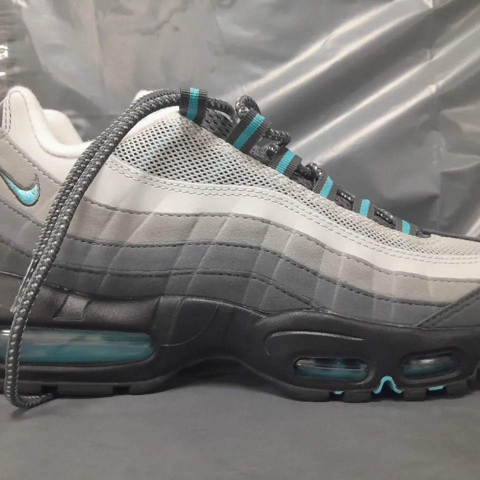 BOXED PAIR OF NIKE AIR MAX 95SHOESIN GREY/CYAN UK SIZE 7