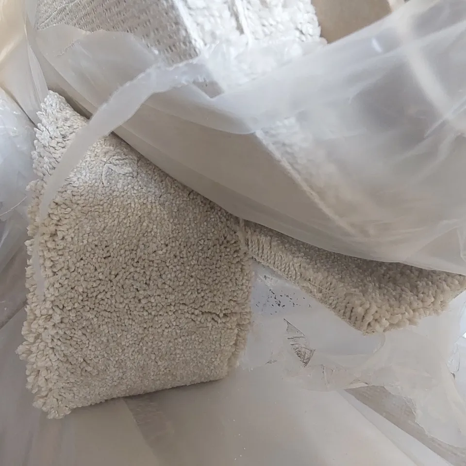 ROLL OF QUALITY FIRST IMPRESSIONS PATIENT CARPET - APPROXIMATELY 2 x 5m