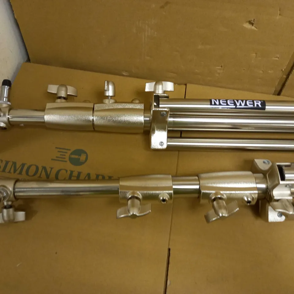 PAIR OF NEEWER STAINLESS STEEL EFFECT TRIPODS
