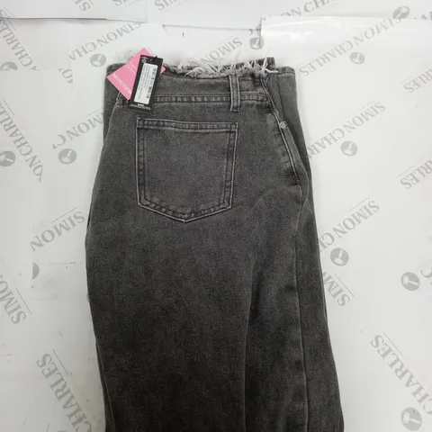 PRETTY LITTLE THING PETITE WASHED GREY FRY WAIST LOW RISE STRAIGHT LEG JEANS SIZE 8