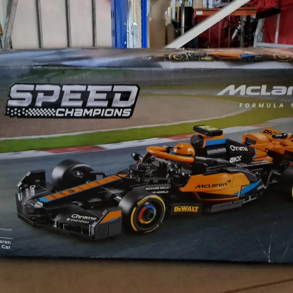 BOXED LEGO SPEED CHAMPION 2023 MCLAREN F1 RACE CAR - 76919