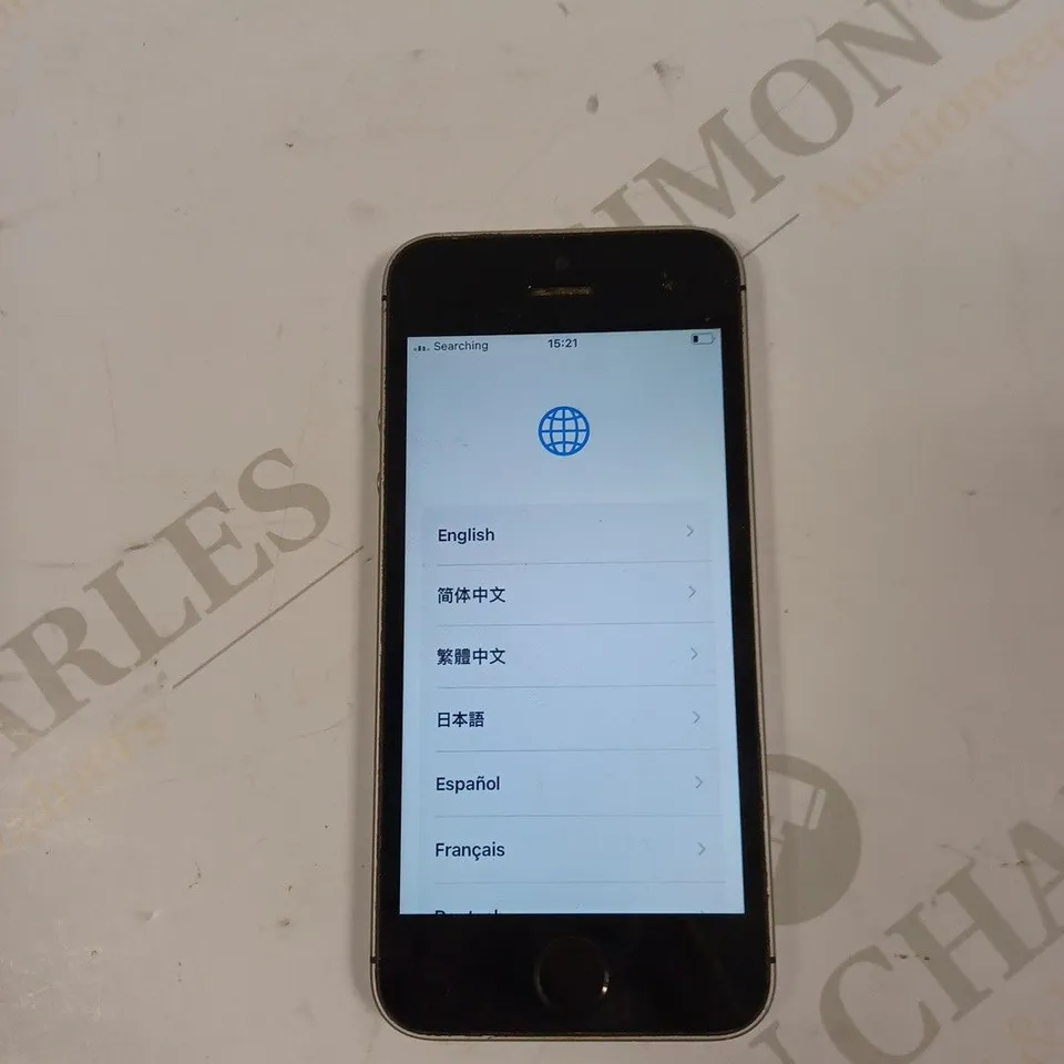 APPLE IPHONE SE SMARTPHONE 