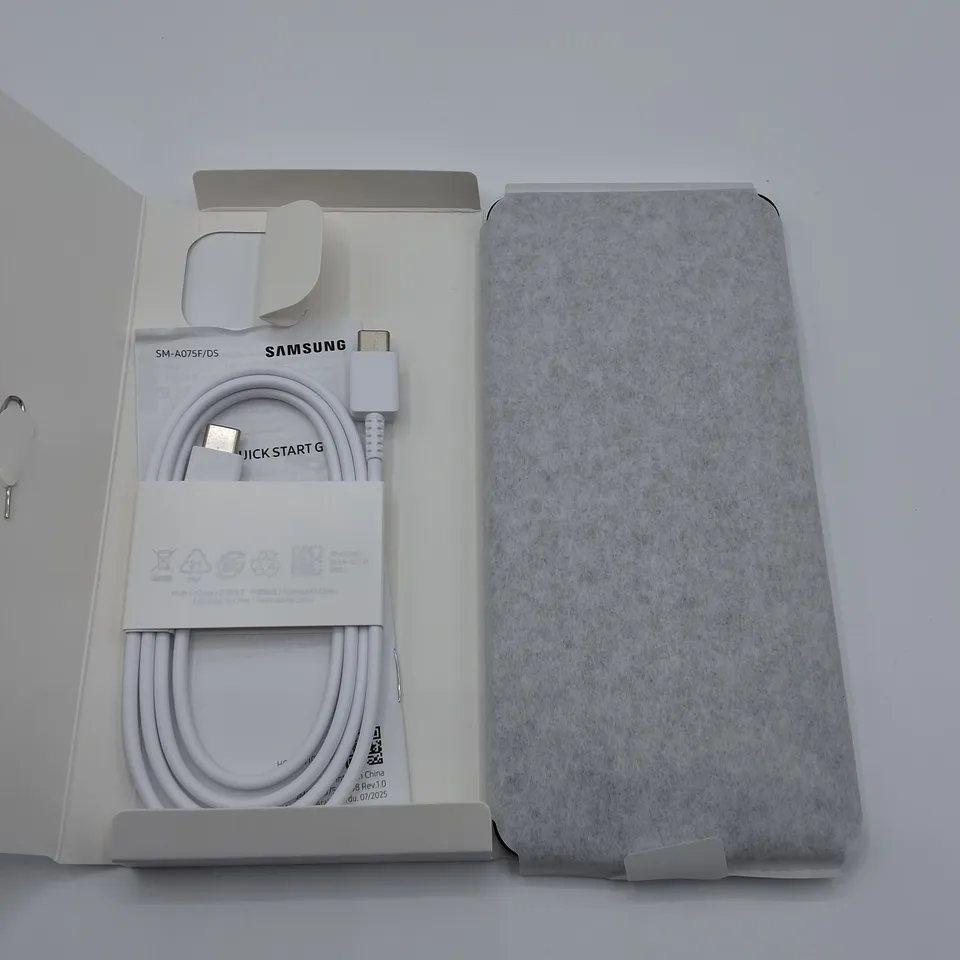 BOXED SAMSUNG GALAXY A07 4/64GB IN BLACK - SM-A075F