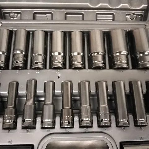 CISIVIS TOOLS 20-PIECE SOCKET SET