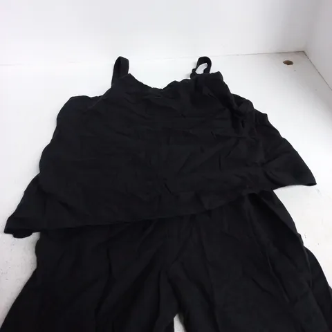 ASOS DESIGN BLACK JUMPSUIT – UK 16 (EU 42) US 12