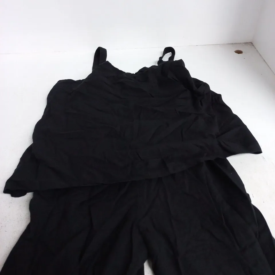 ASOS DESIGN BLACK JUMPSUIT – UK 16 (EU 42) US 12
