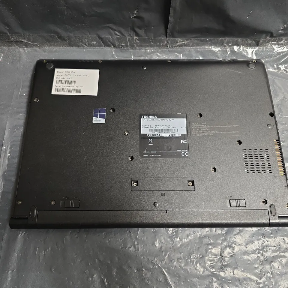 TOSHIBA SATELLITE PRO R40-C LAPTOP