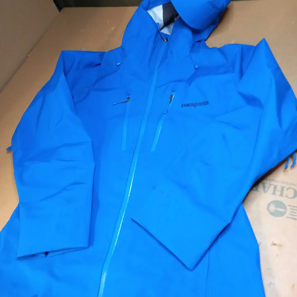 PATAGONIA WATERPROOF JACKET SIZE UNSPECIFIED