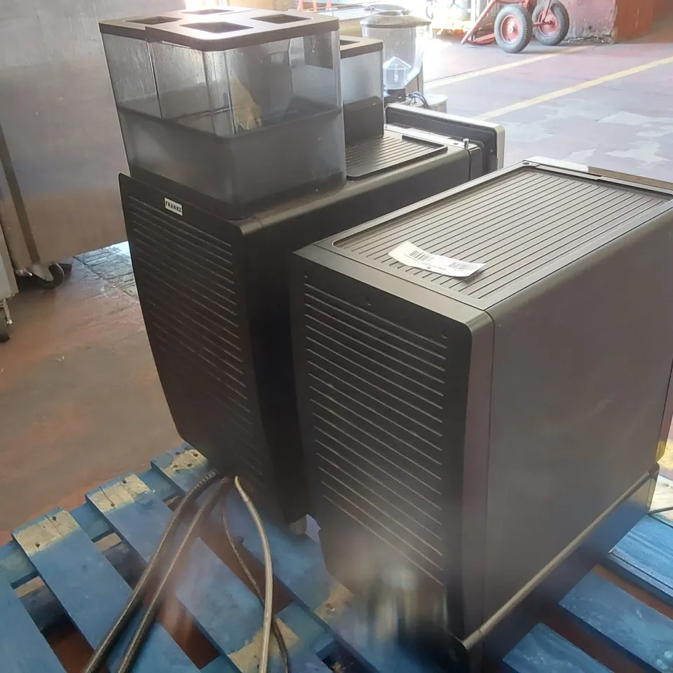 FRANKE A600 SWISS MADE COMMERCIAL COFFEE MACHINE WITH CLEANMASTER MILK CHILLER