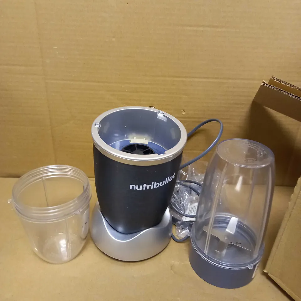NUTRIBULLET 600 SERIES - NUTRIENT EXTRACTOR HIGH SPEED BLENDER