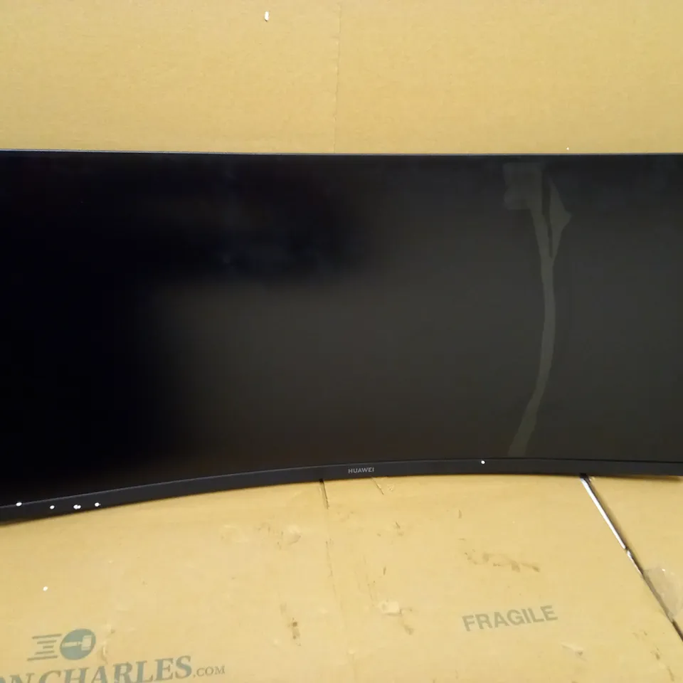 HUAWEI MATEVIEW GT 34'' ULTRAWIDE CURVED GAMING MONITOR (165HZ, 21:9 WQHD 3440 X 1440)