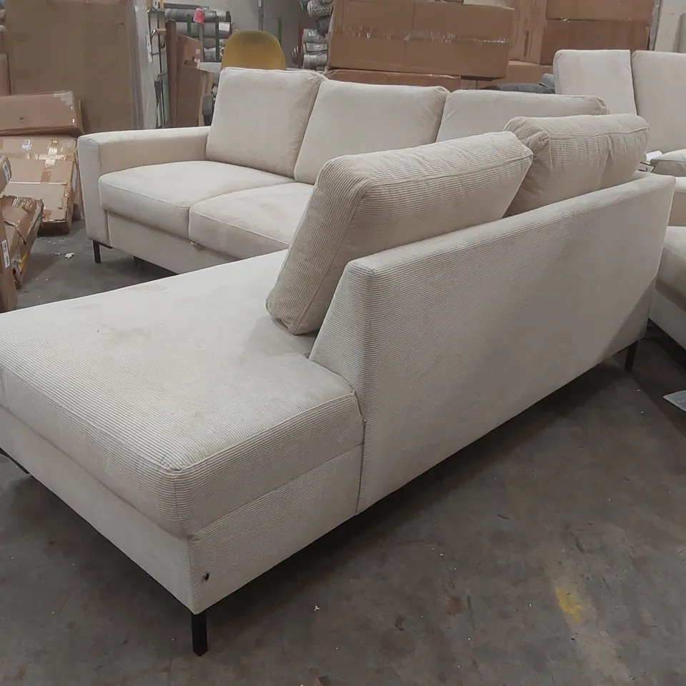 QUALITY DESIGNER UPHOLSTERED CORDUROY BEIGE CORNER SOFA BED