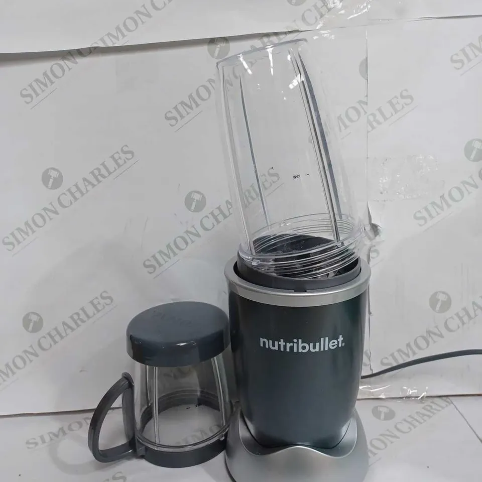 NUTRIBULLET BLENDER