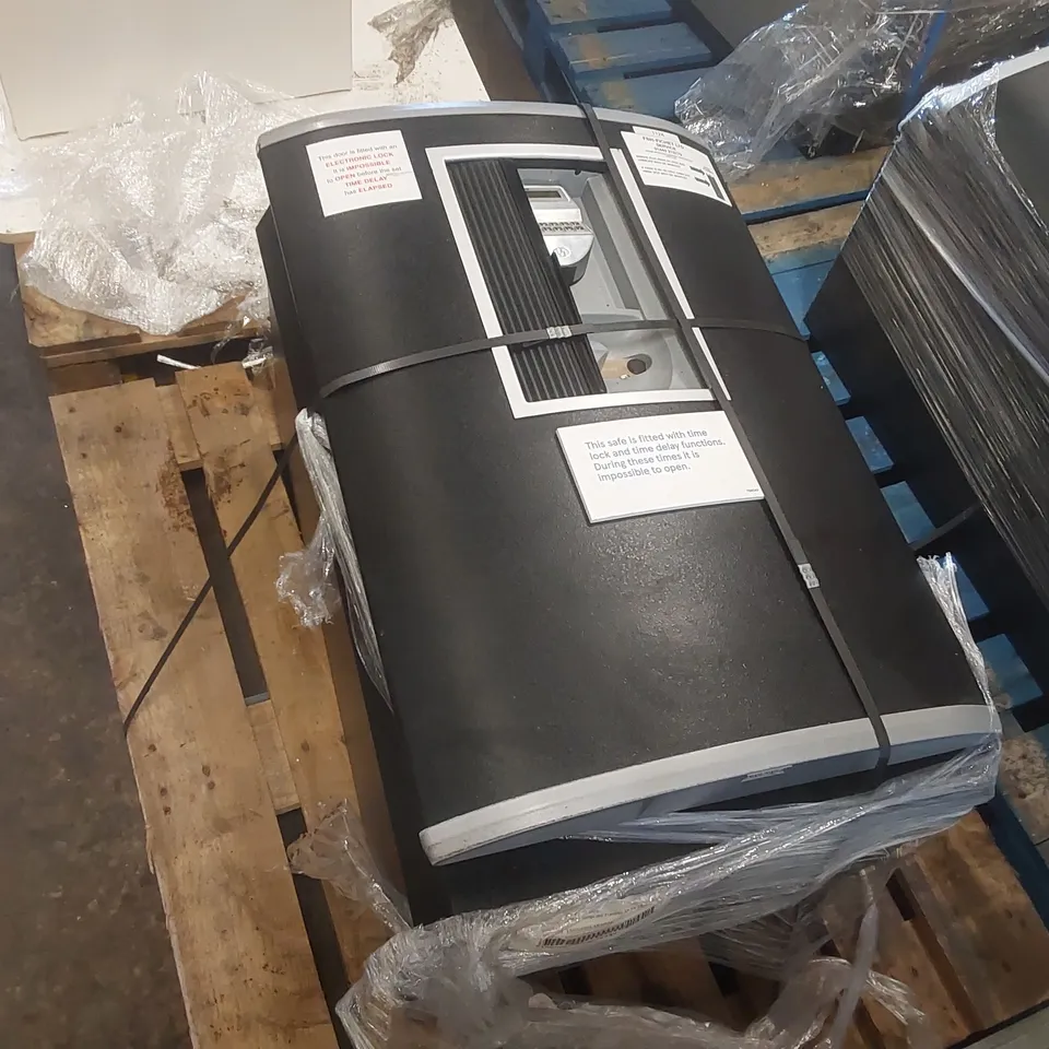 INSAFE HEAVY DUTY TIME LOCK SECURITY SAFE