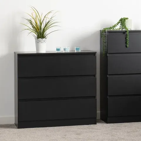 BOXED MALVERN 3 DRAWER CHEST - BLACK (1 BOX)