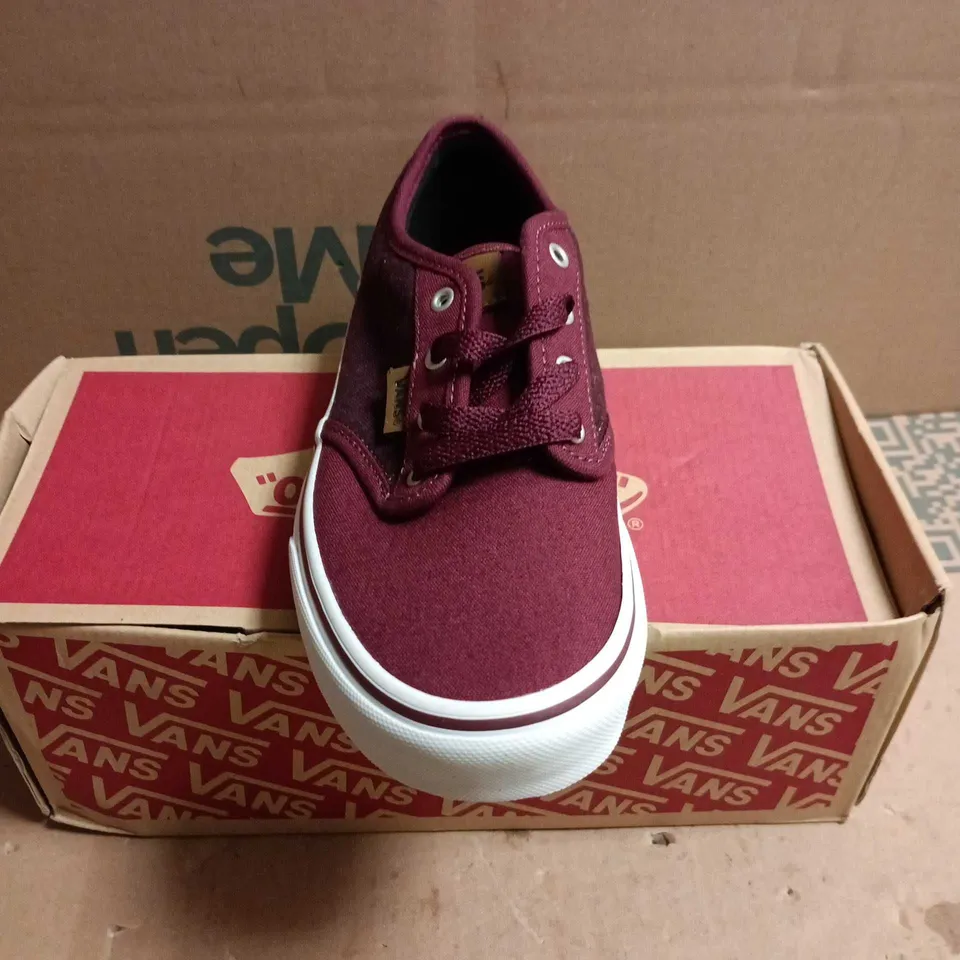 BOXED PAIR OF VANS ATWOOD BURGUNDY/WHITE SNEAKERS – WOMEN'S UK 3 