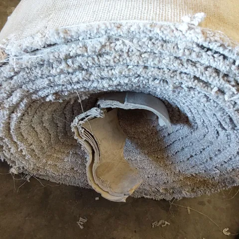 ROLL OF QUALITY ULTIMATE IMPRESSIONS PEAR CARPET APPROXIMATELY 5M × 14.5M