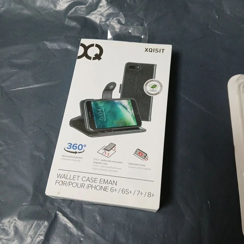 BOX OF APPROXIMATELY 100 ASSORTED PHONE CASES INCLUDING SIX PLUS , WALLET CASE AND CREATIVE CASE