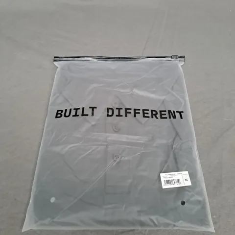 BAGGED BUILT DIFFERENT POLO T-SHIRT SIZE XL