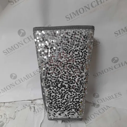 SEQUIN TREE SKIRT