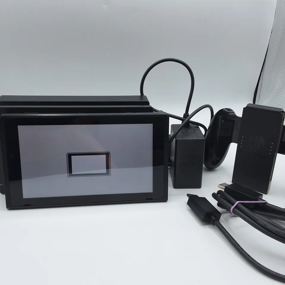 UNBOXED NINTENDO SWITCH HANDHELD CONSOLE - HAC-001
