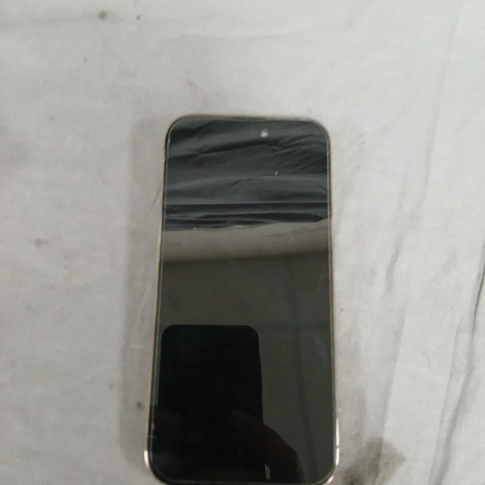 APPLE IPHONE - BOXED