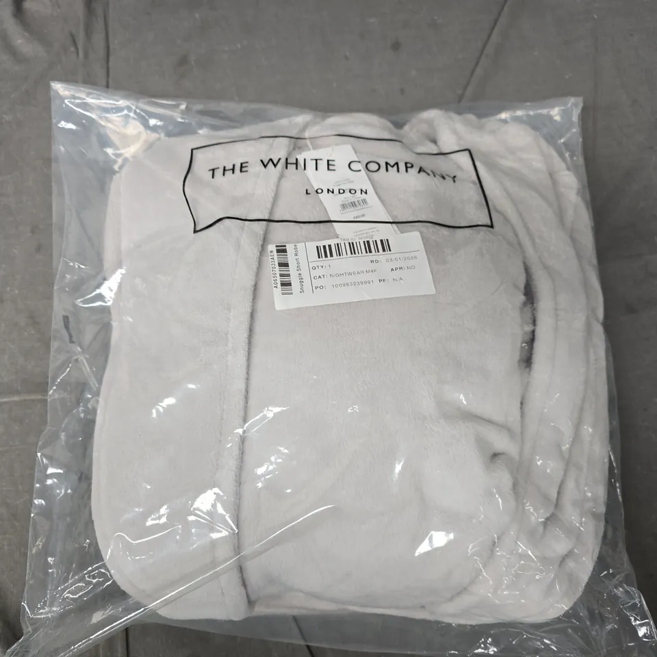 BAGGED THE WHITE COMPANY SNUGGLE SHORT ROBE IN PALE GREY - LARGE