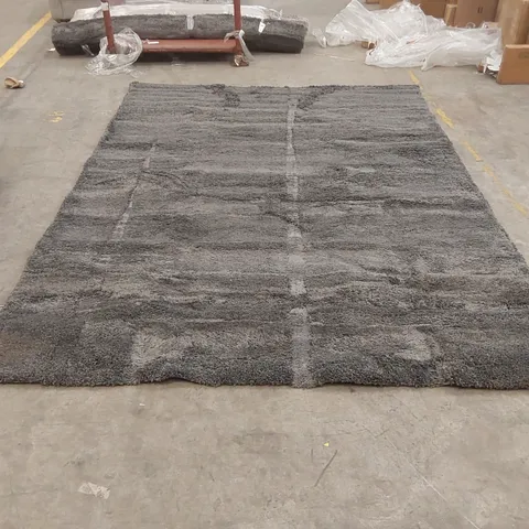 QUALITY DESIGNER AREA RUG - APPROXIMATELY 330 x 240cm