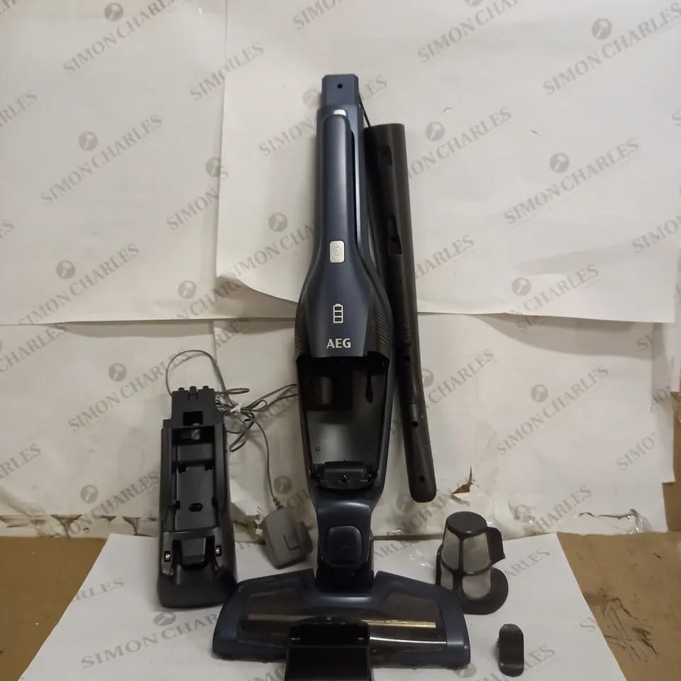 AEG CX7-2-I360 CORDLESS 2-IN-1 STICK VACUUM CLEANER