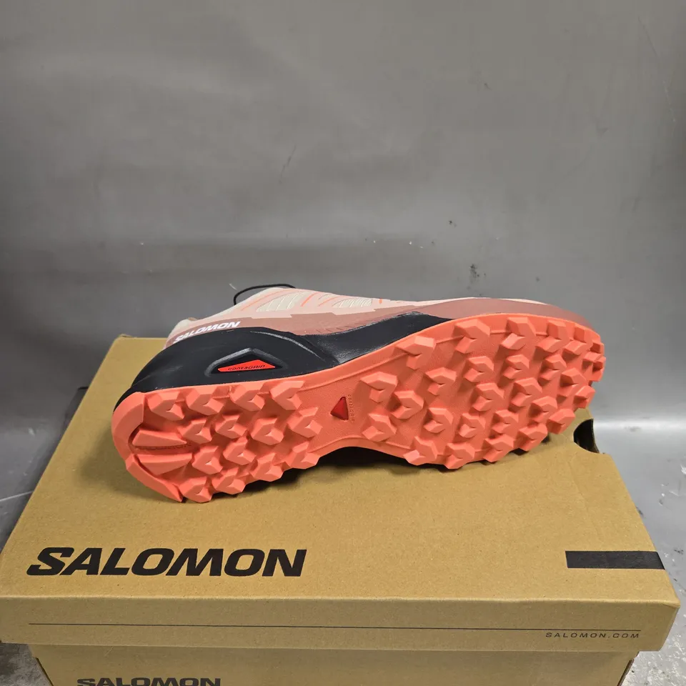 BOXED PAIR OF SALOMON SPEEDCROSS PEAK WOMENS TRAINERS - 6.5