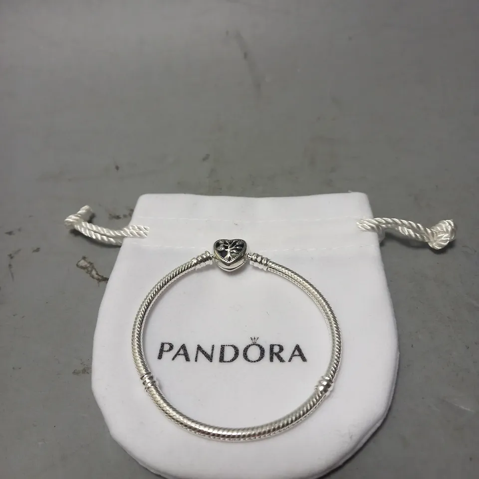 PANDORA S925 HEART CLASP ENGRAVED SMALL BRACELET