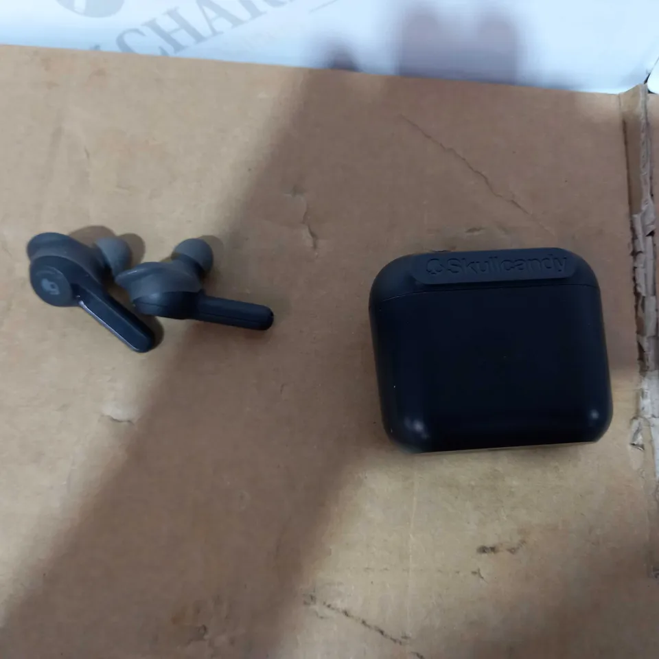 SKULLCANDY INDY TRUE WIRELESS EARBUDS - BLACK