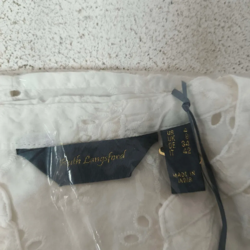 RUTH LANGSFORD WHITE BRODERIE BLOUSE – WOMEN'S, UK 8 (US 4 / DE 34 / IT 42)