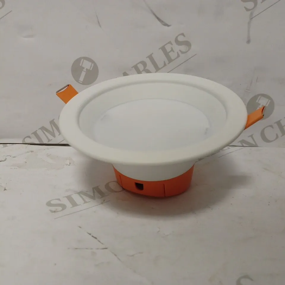 LOT OF 12 LED ROUND 6K DOWNLIGHTS (WL79000-6K)